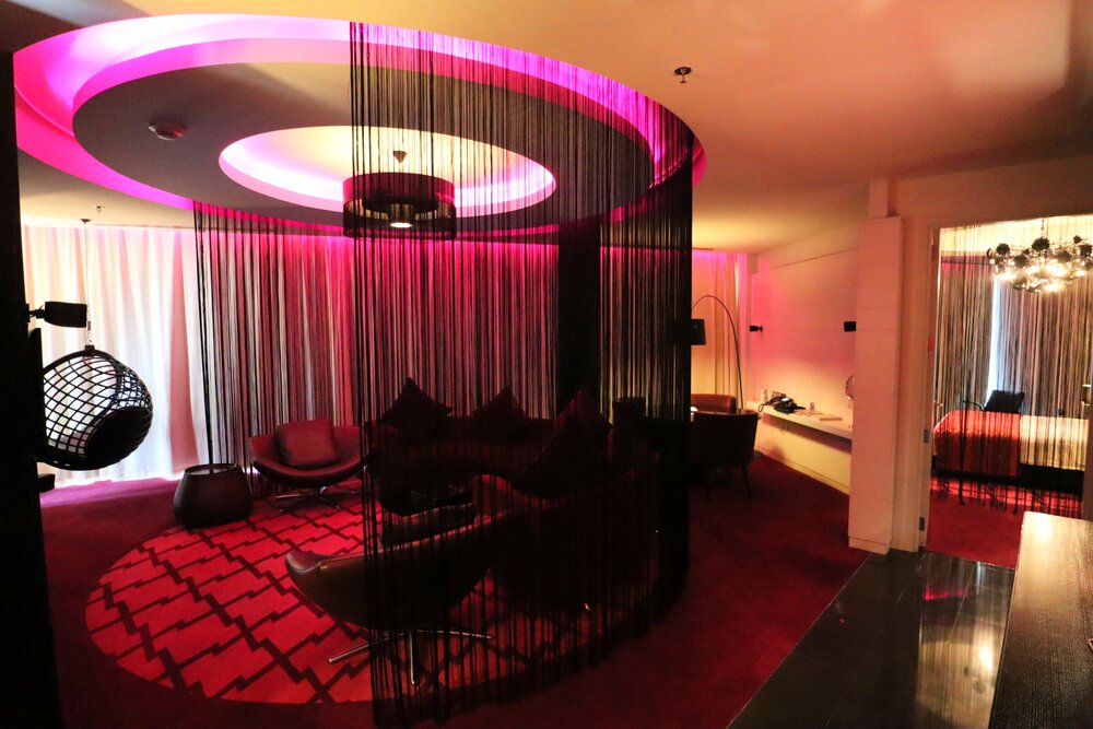 W Doha – WOW Suite disco lights