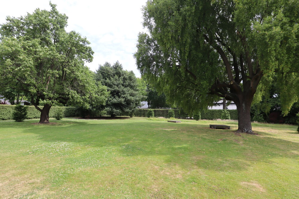 Chateau on the Park Christchurch – Outdoor gardens