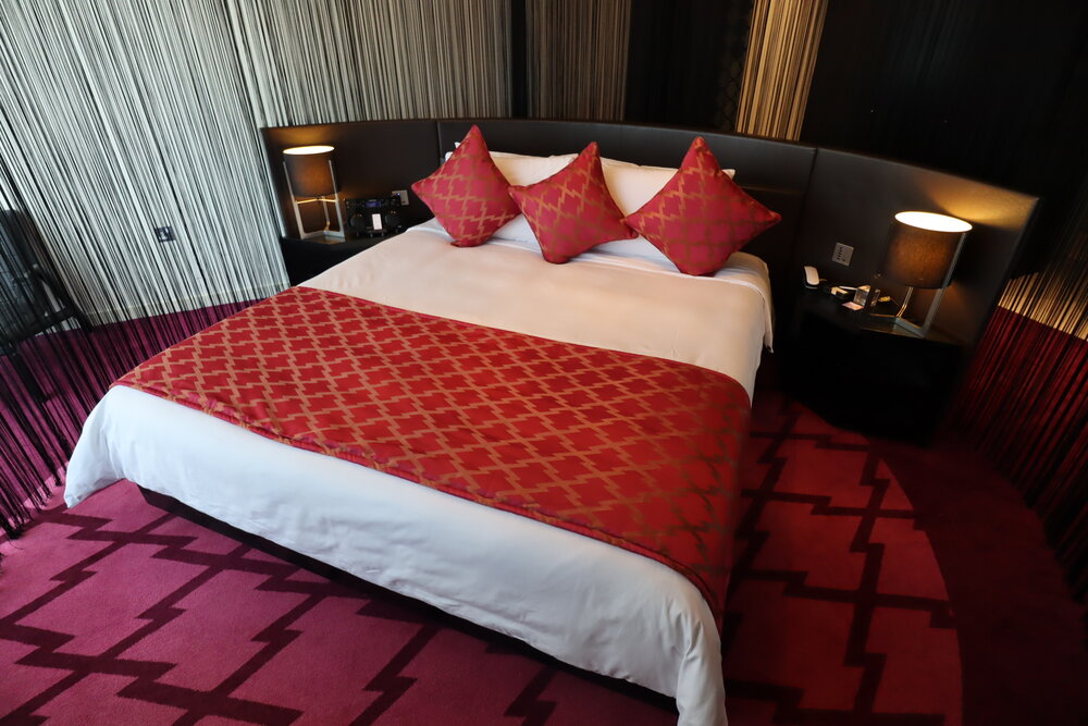 W Doha – WOW Suite king bed