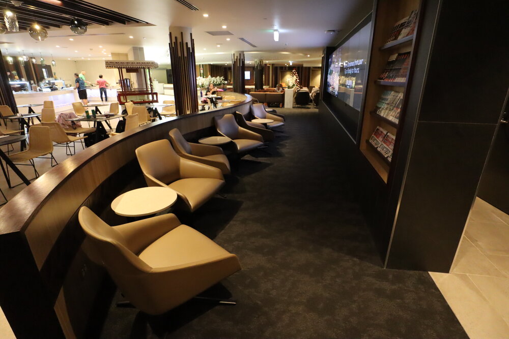 Fiji Airways Premier Lounge Nadi – TV screen seating