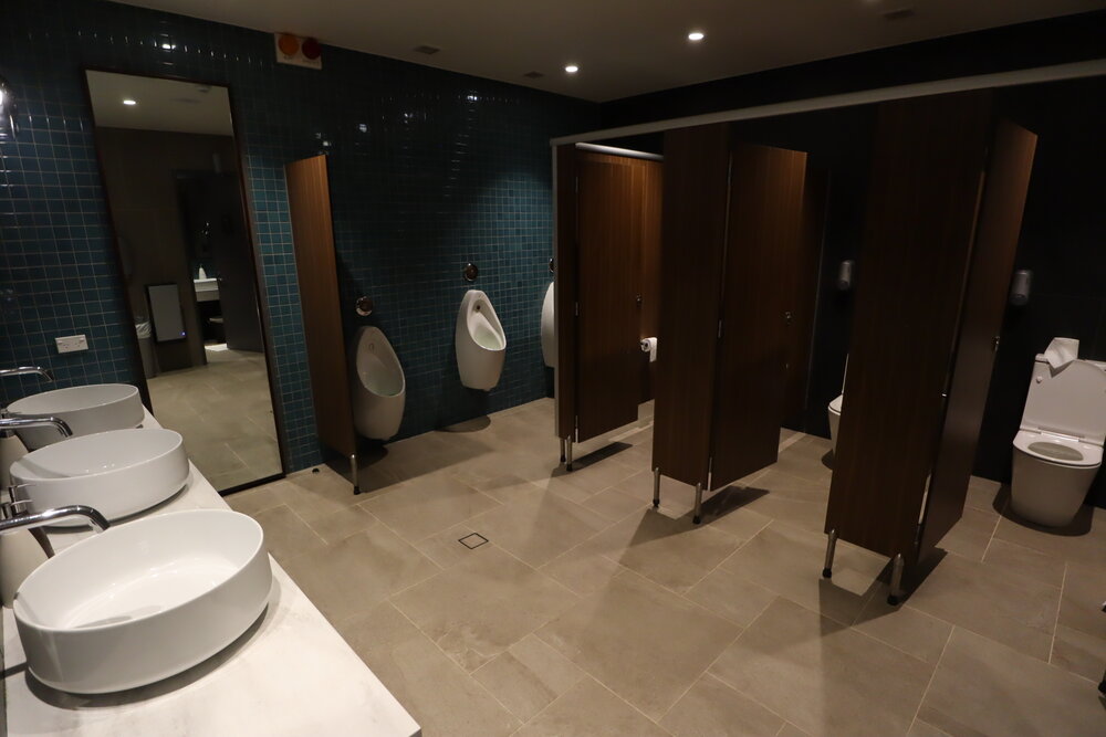 Fiji Airways Premier Lounge Nadi – Restroom