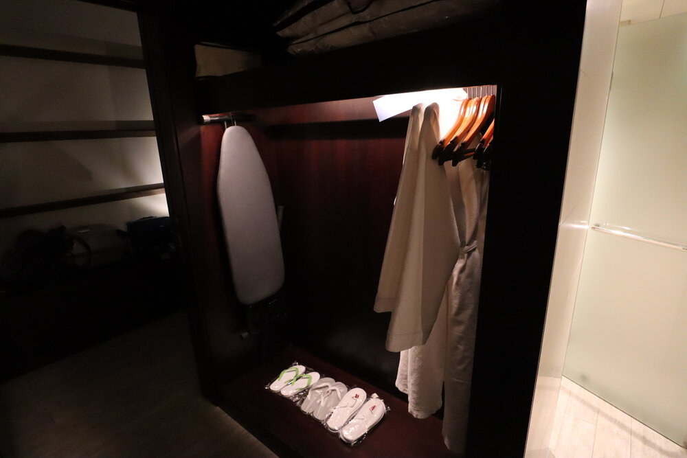 Fiji Marriott Resort Momi Bay – Overwater Bure Villa walk-in closet