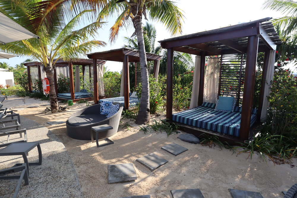 Fiji Marriott Resort Momi Bay – Poolside cabanas