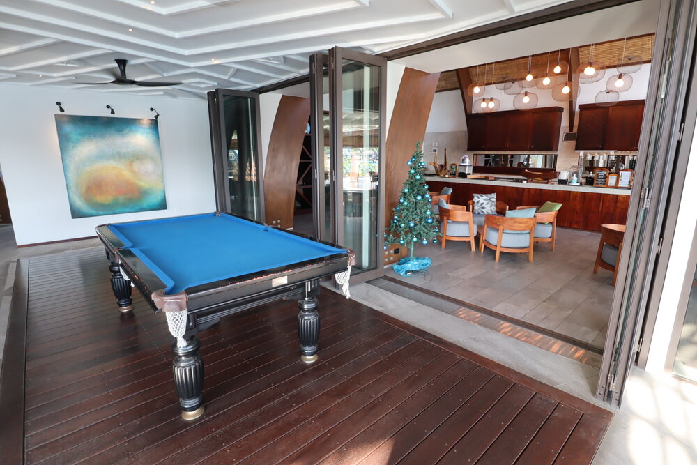 Fiji Marriott Resort Momi Bay – Pool table