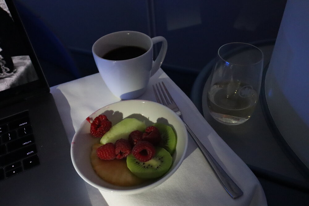 Air Canada A330 business class – Fruit plate