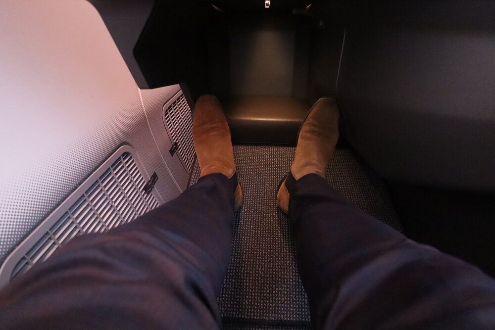 EVA Air 787 business class – Legroom