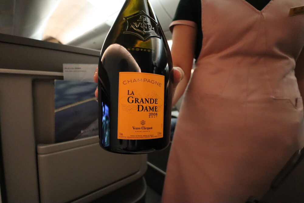 EVA Air 787 business class – Veuve Cliquot champagne