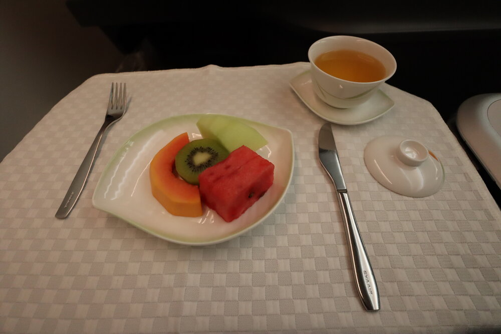 EVA Air 787 business class – Fruit plate