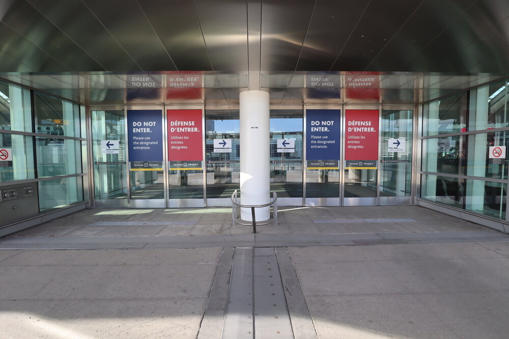 Toronto Pearson International Airport – Closed entrances