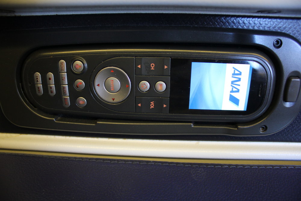 ANA 777 business class – Entertainment controller