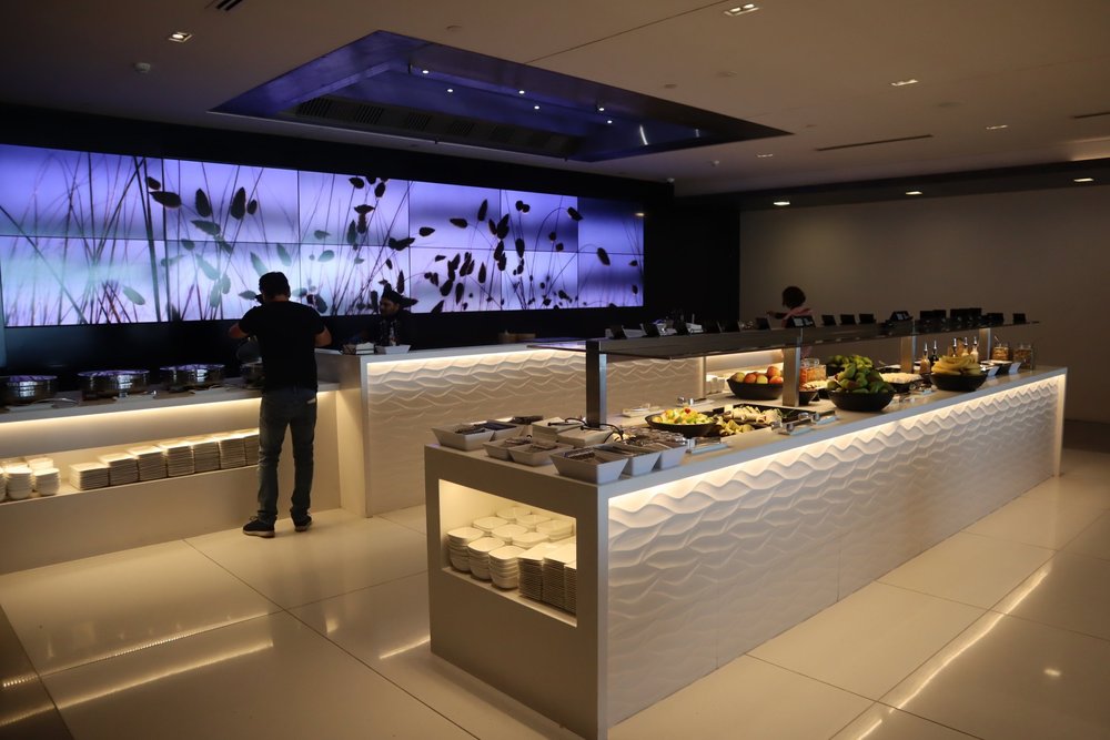 Air New Zealand Lounge Auckland – Buffet spread