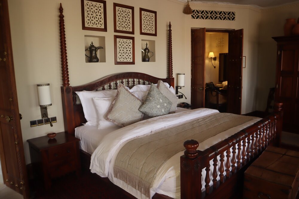 Al Maha Desert Resort Dubai – Bedouin Suite king bed