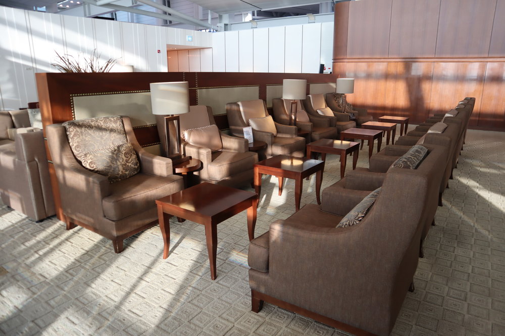 Asiana Airlines First Class Lounge – Seating area