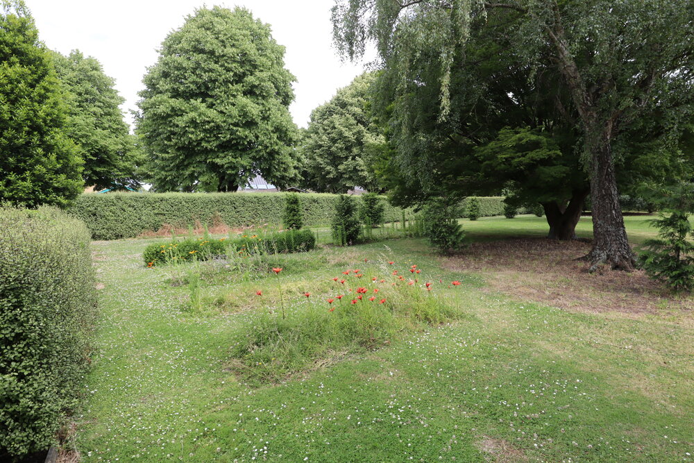 Chateau on the Park Christchurch – Outdoor gardens