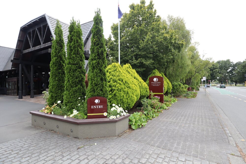 Chateau on the Park Christchurch – Entrance