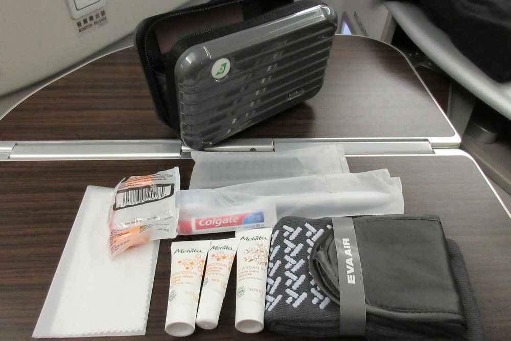 EVA Air business class Toronto to Taipei – Rimowa amenity kit