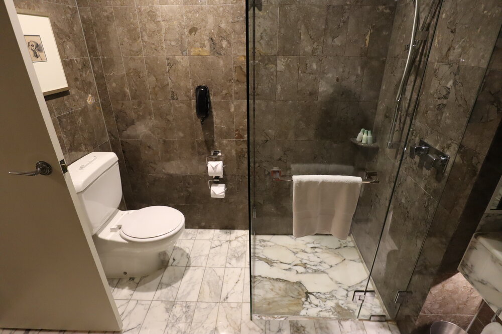 Grand Hyatt Melbourne – Bathroom