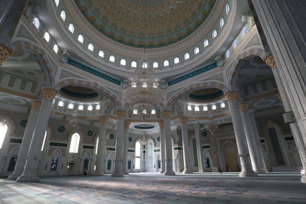 Hazrat Sultan Mosque, Nur-Sultan