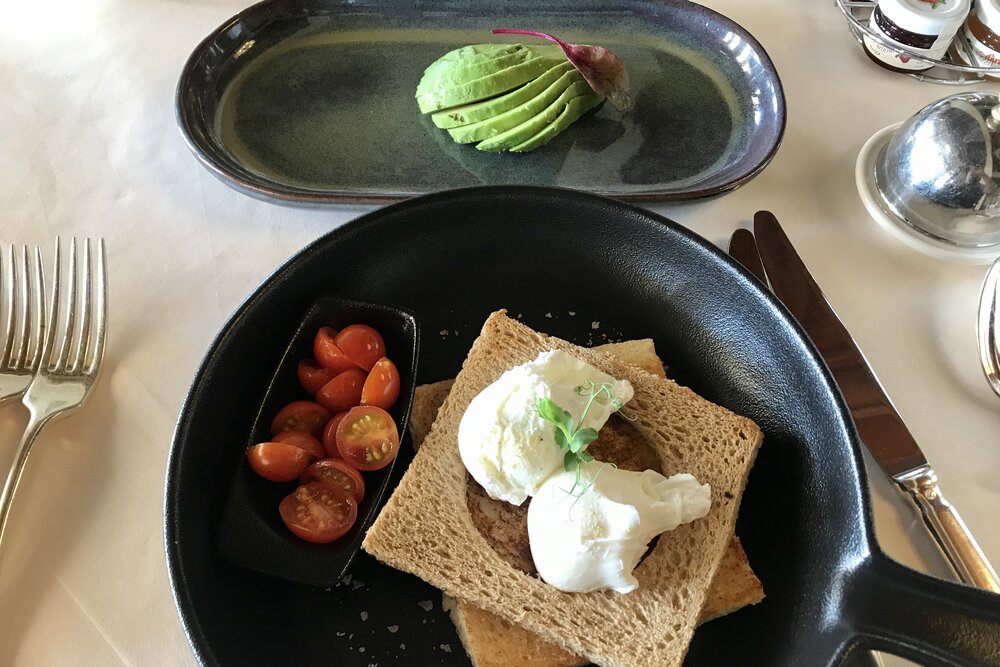 Al Maha Desert Resort Dubai – Poached eggs