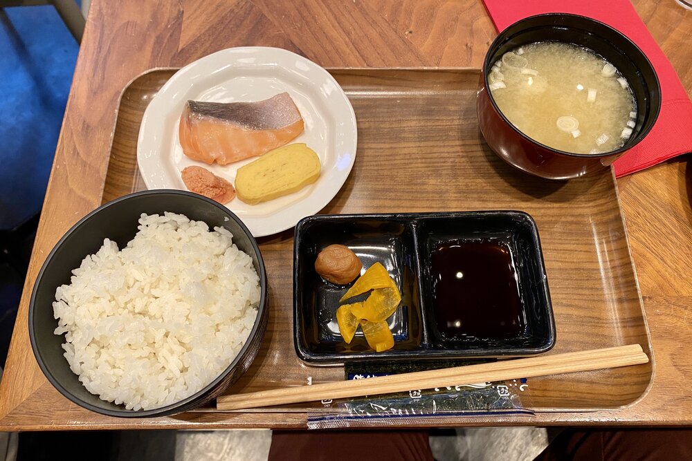 Courtyard Tokyo Station – Japanese set plate