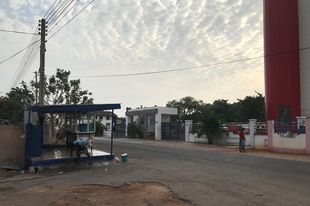 Street scene in Osu