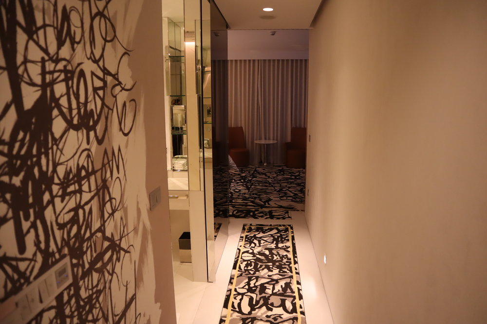 JW Marriott Singapore South Beach – Entryway