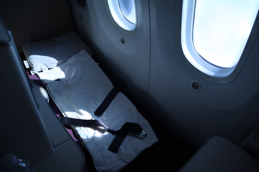 Japan Airlines business class – Lie-flat bed