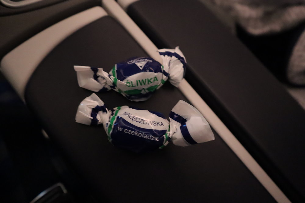 LOT Polish Airlines business class – Chocolates