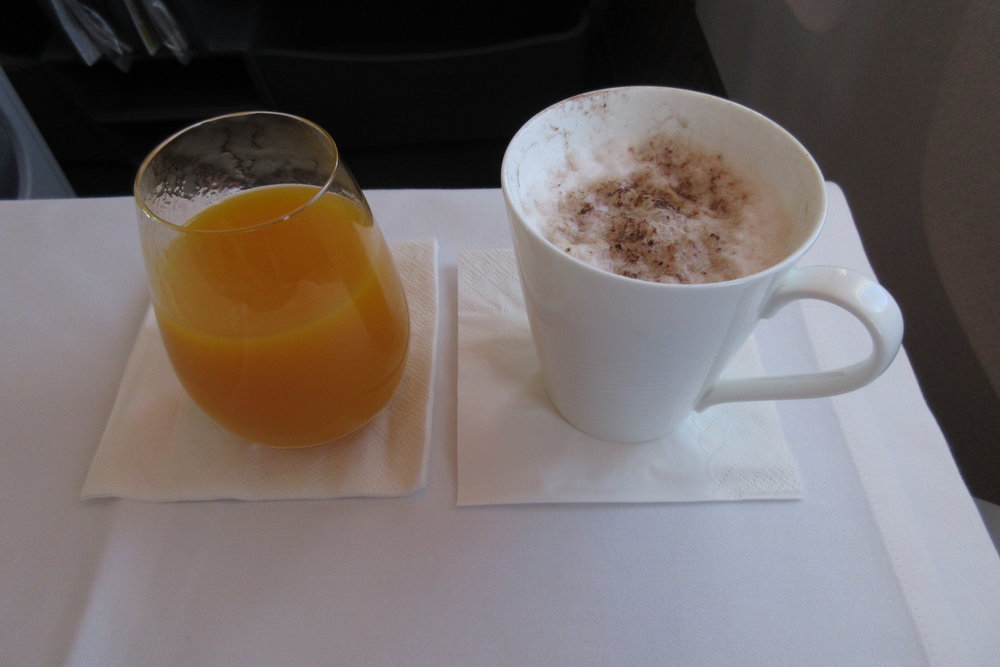 Qatar Airways 777 business class – Beverages