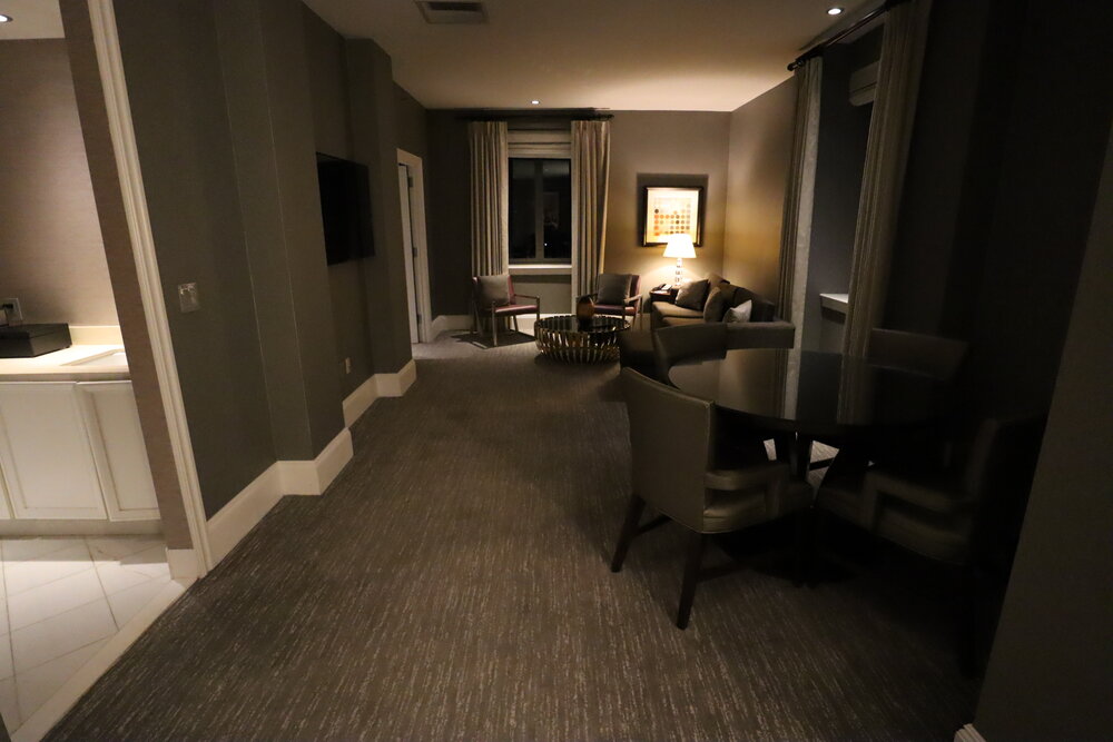 Renaissance Providence Downtown – Vice Presidential Suite dining area