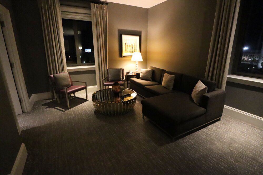 Renaissance Providence Downtown – Vice Presidential Suite sitting area