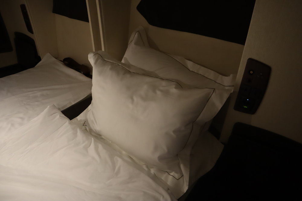 Singapore Airlines Suites Class – Double Bed in the Sky