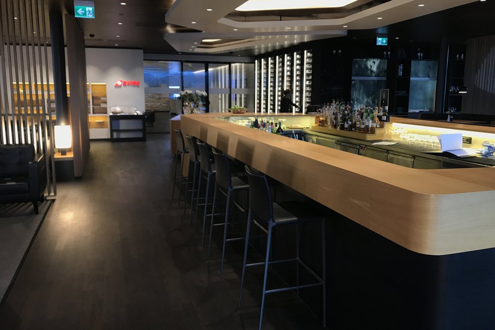 Swiss First Class Lounge Zurich – Liquor selection