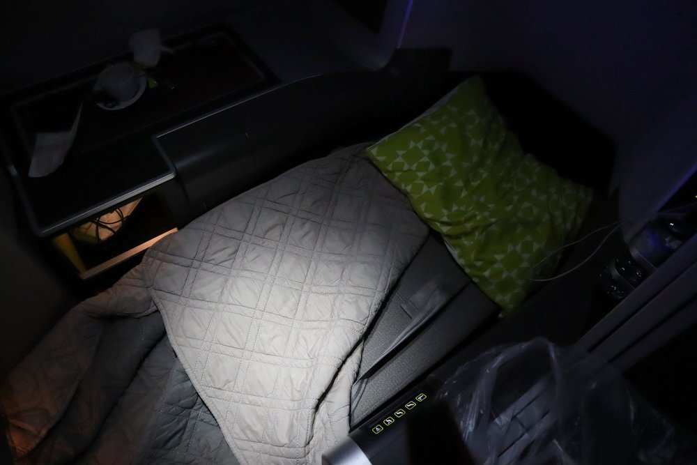 TAP Air Portugal business class – Bed