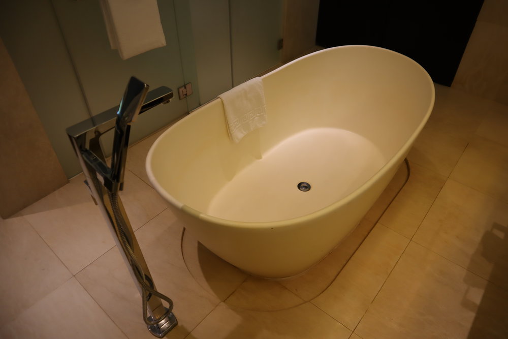 The Andaman Langkawi – Executive Pool Suite bathtub