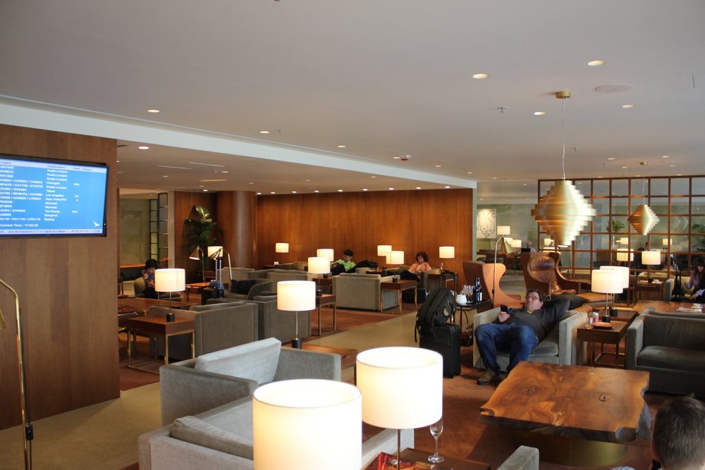 The Pier First Class Lounge by Cathay Pacific – The Library