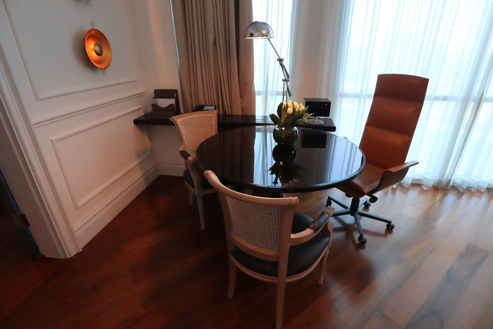 The Ritz-Carlton, Doha – Executive Suite dining and working area