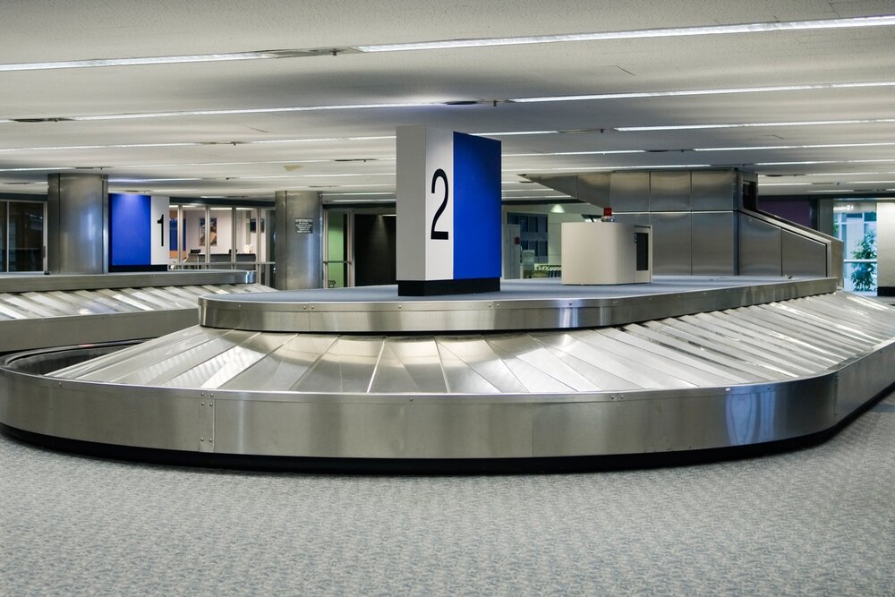 baggage-claim-LUGGAGE0816.jpg