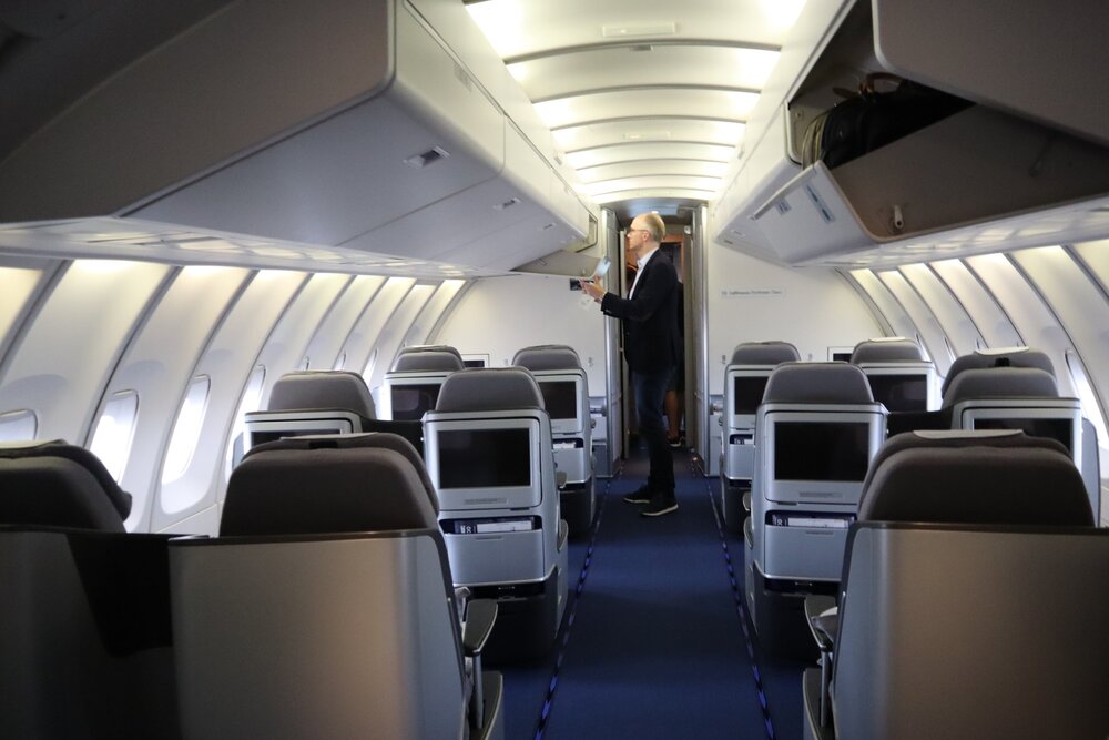 Business class in the upper deck “bubble” of the 747