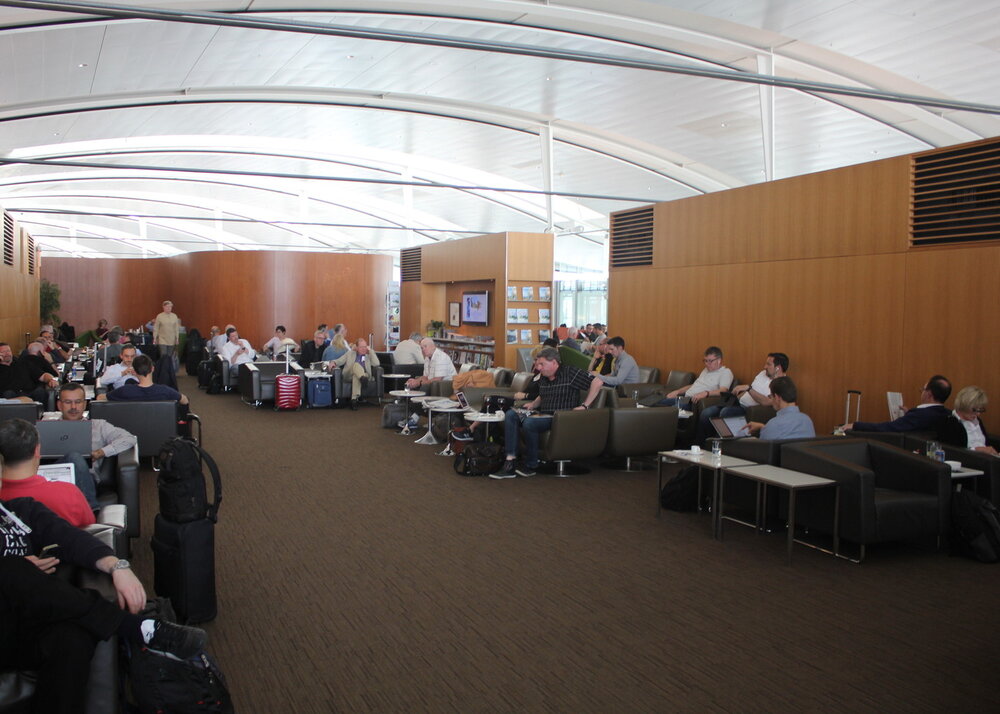 A full house at the Air Canada Maple Leaf Lounge Toronto (Int’l)