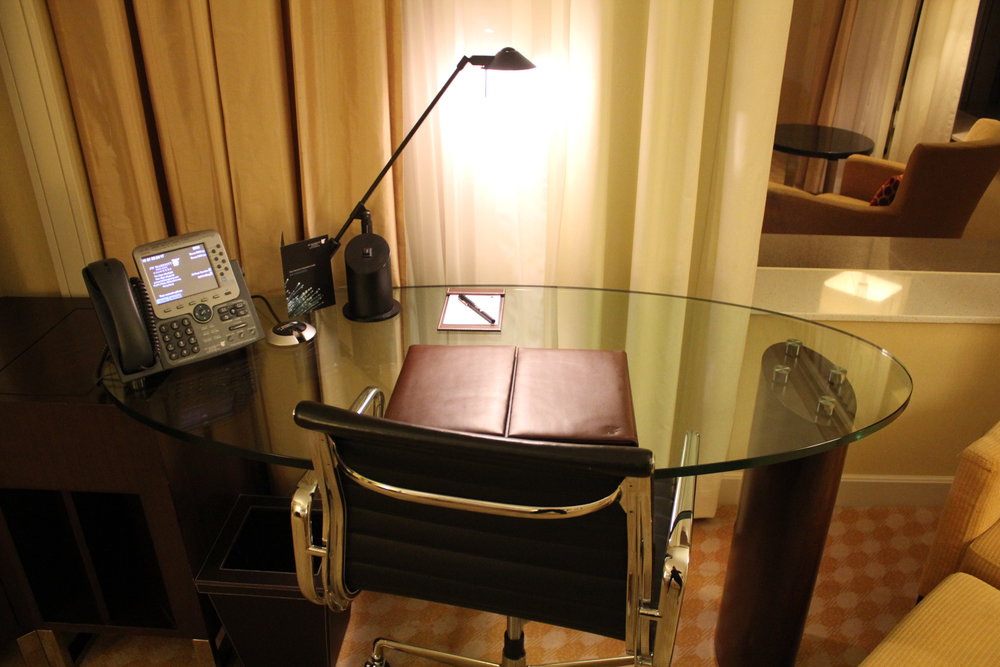 JW Marriott Hong Kong – Desk