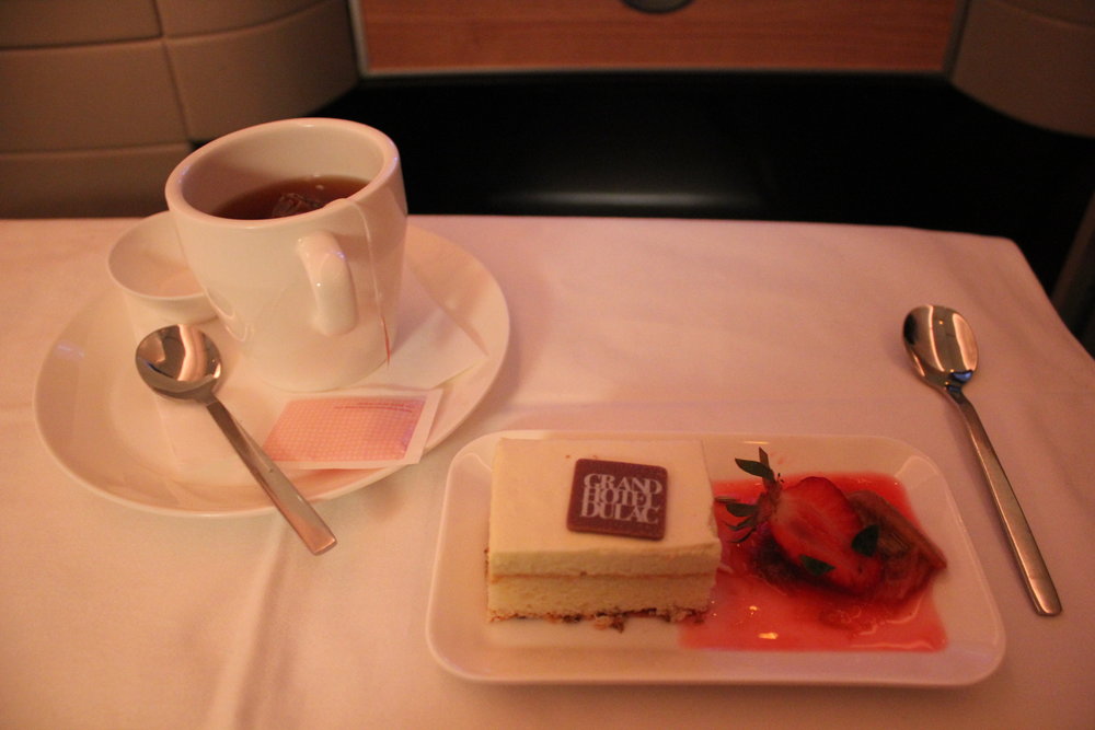 Swiss 777 business class – Financier cake with strawberry and rhubarb compote