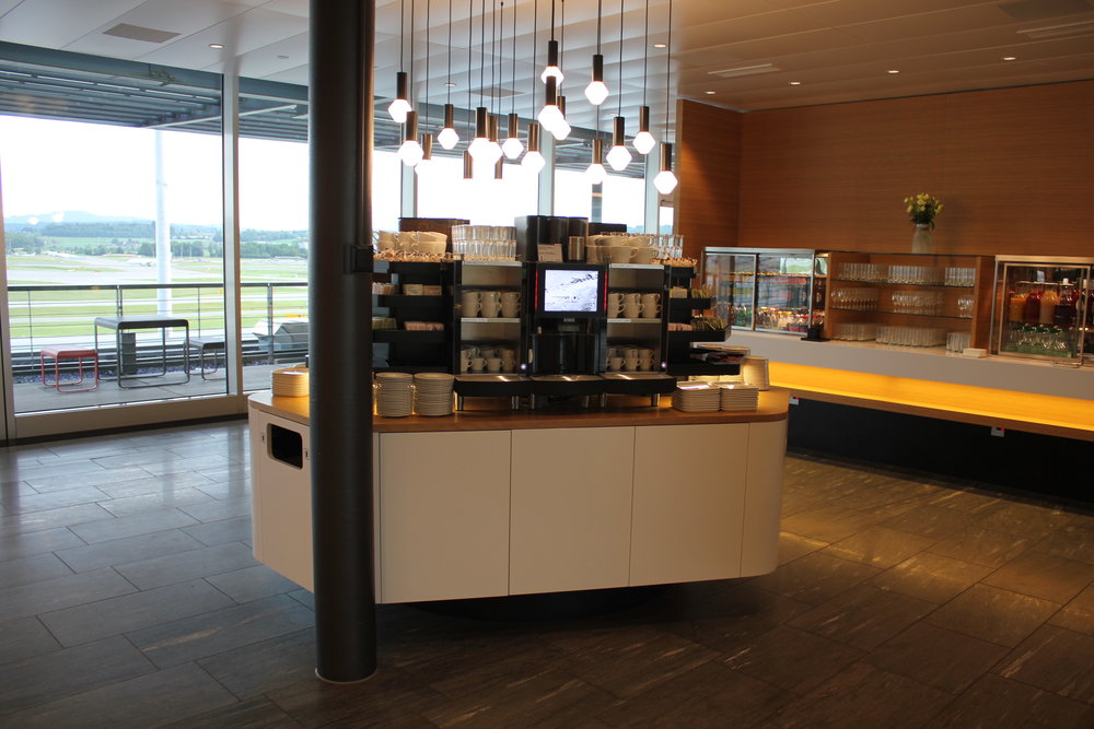 Swiss Senator Lounge Zurich – Coffee station