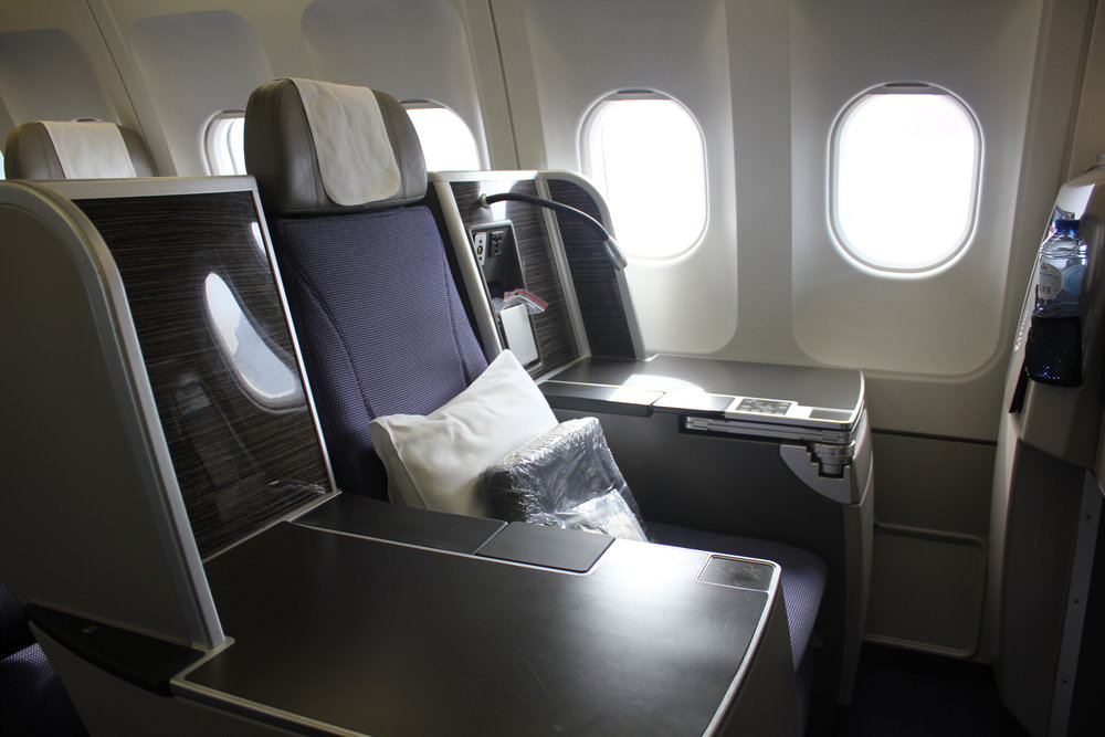 Brussels Airlines business class – Throne seat