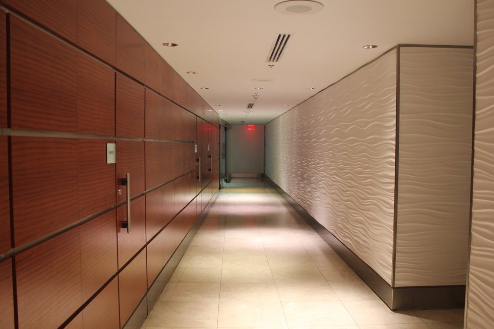 VIP Lounge Miami – Hallway