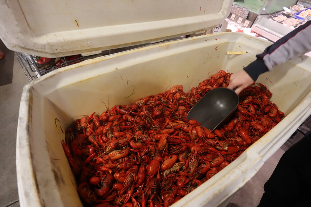 Crawfish boil at Rouses Market