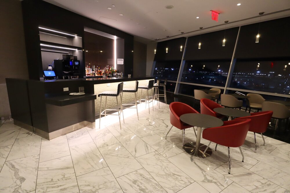 American Airlines Flagship First Dining New York JFK – Bar