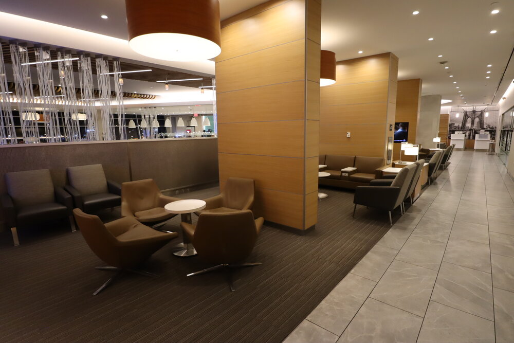 American Airlines Flagship Lounge New York JFK – Seating area