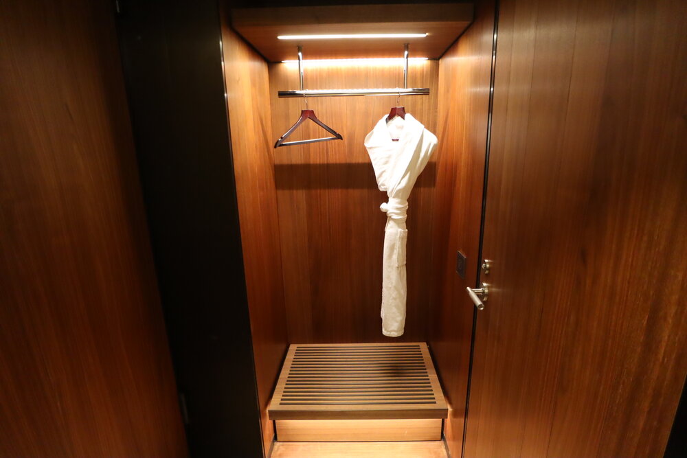 Qatar Airways Al Safwa First Class Lounge Doha – Private room wardrobe