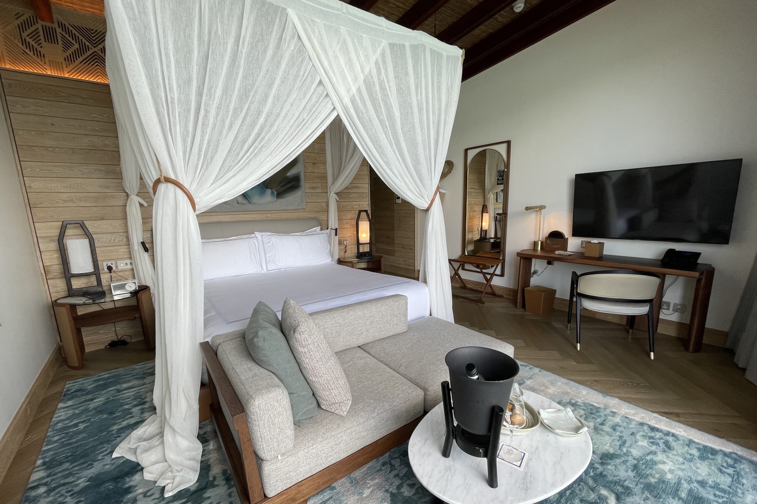 Mango House Seychelles – King Premium Room bedroom